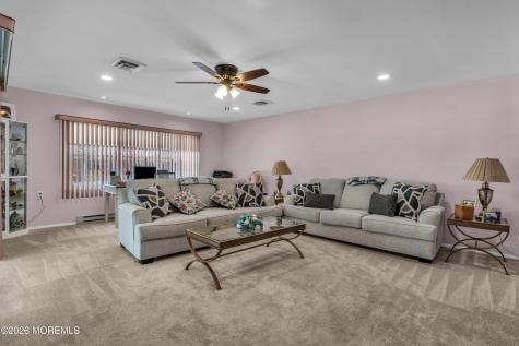 912B Dumbarton Drive Lakewood NJ 08701