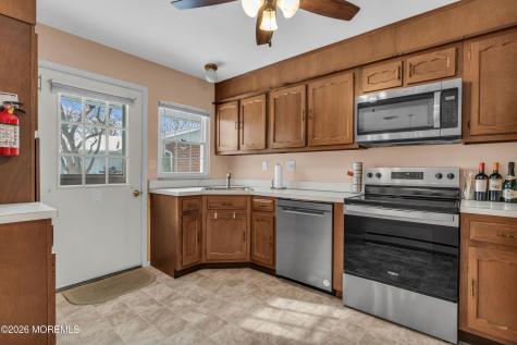 912B Dumbarton Drive Lakewood NJ 08701