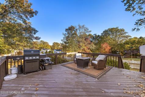 28 Salem Hill Road Howell NJ 07731