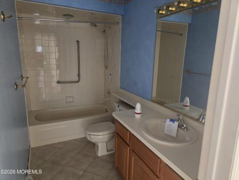 17 Trent Drive Toms River NJ 08757