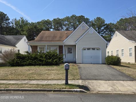 17 Trent Drive Toms River NJ 08757