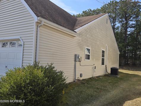 17 Trent Drive Toms River NJ 08757