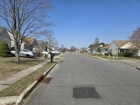 17 Trent Drive Toms River NJ 08757