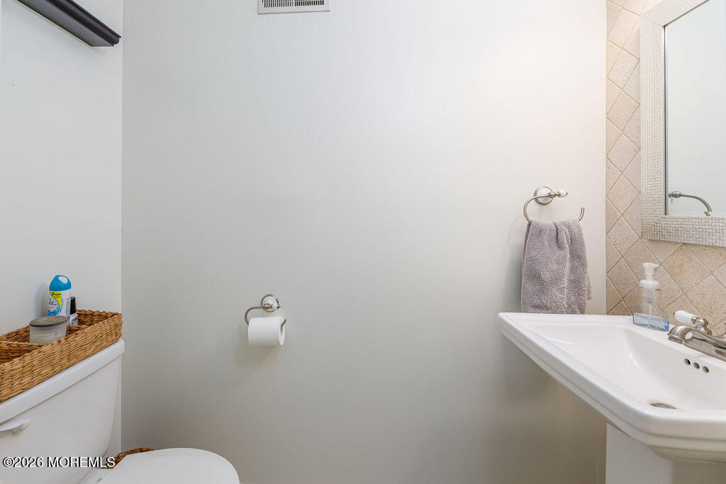 1010 Mariner Avenue Manahawkin NJ 08050