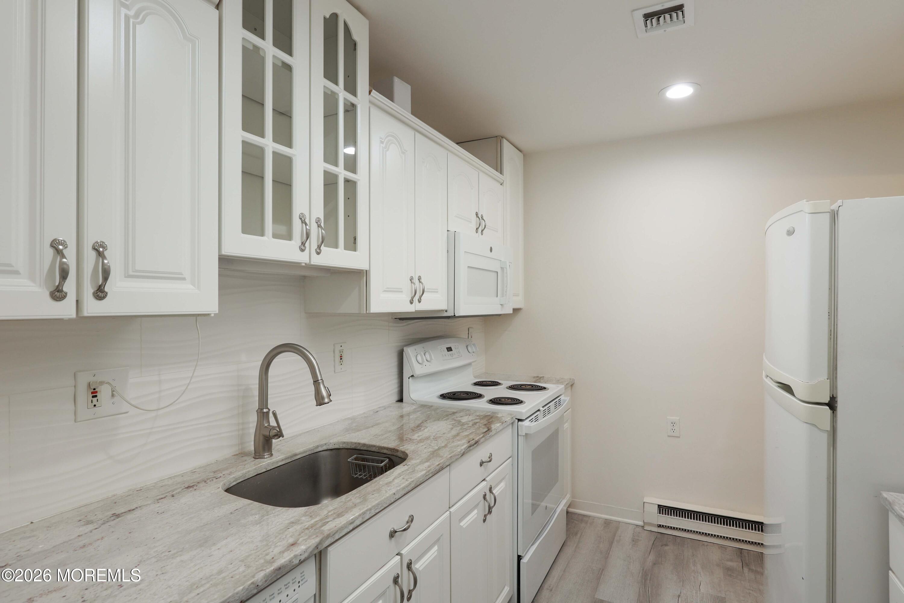 72 Berkshire Court Red Bank NJ 07701