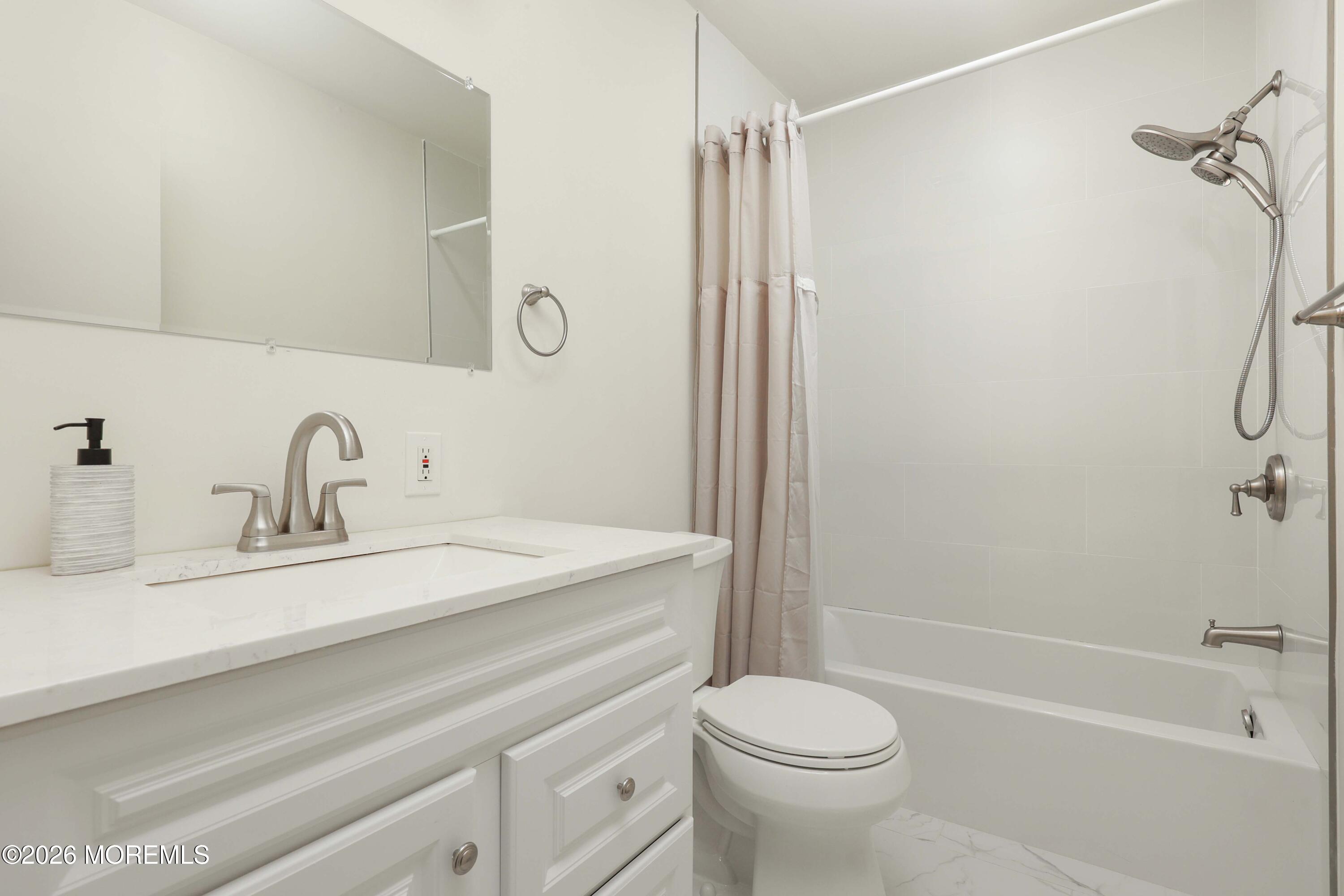 72 Berkshire Court Red Bank NJ 07701