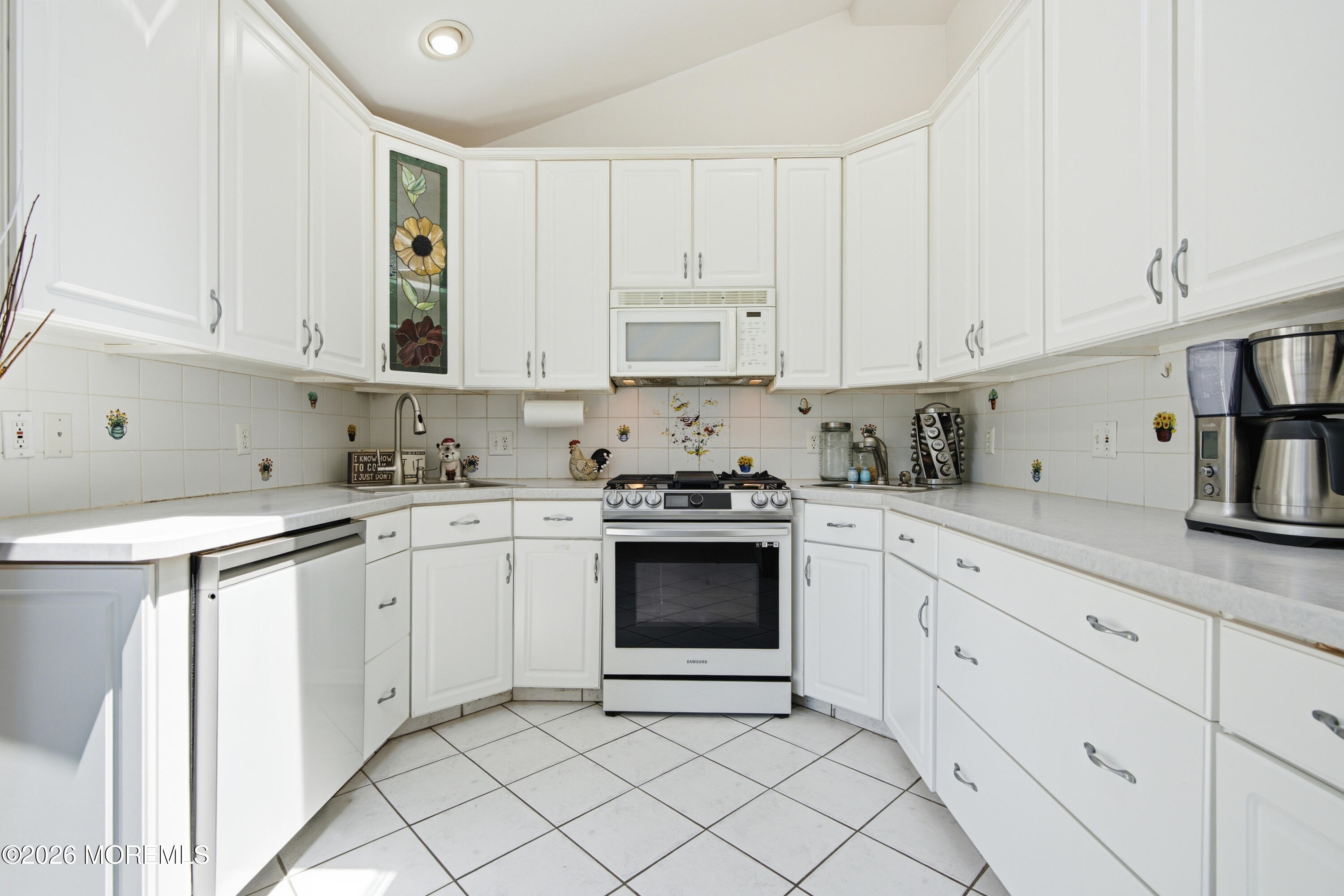 203 Central Avenue Edison NJ 08817