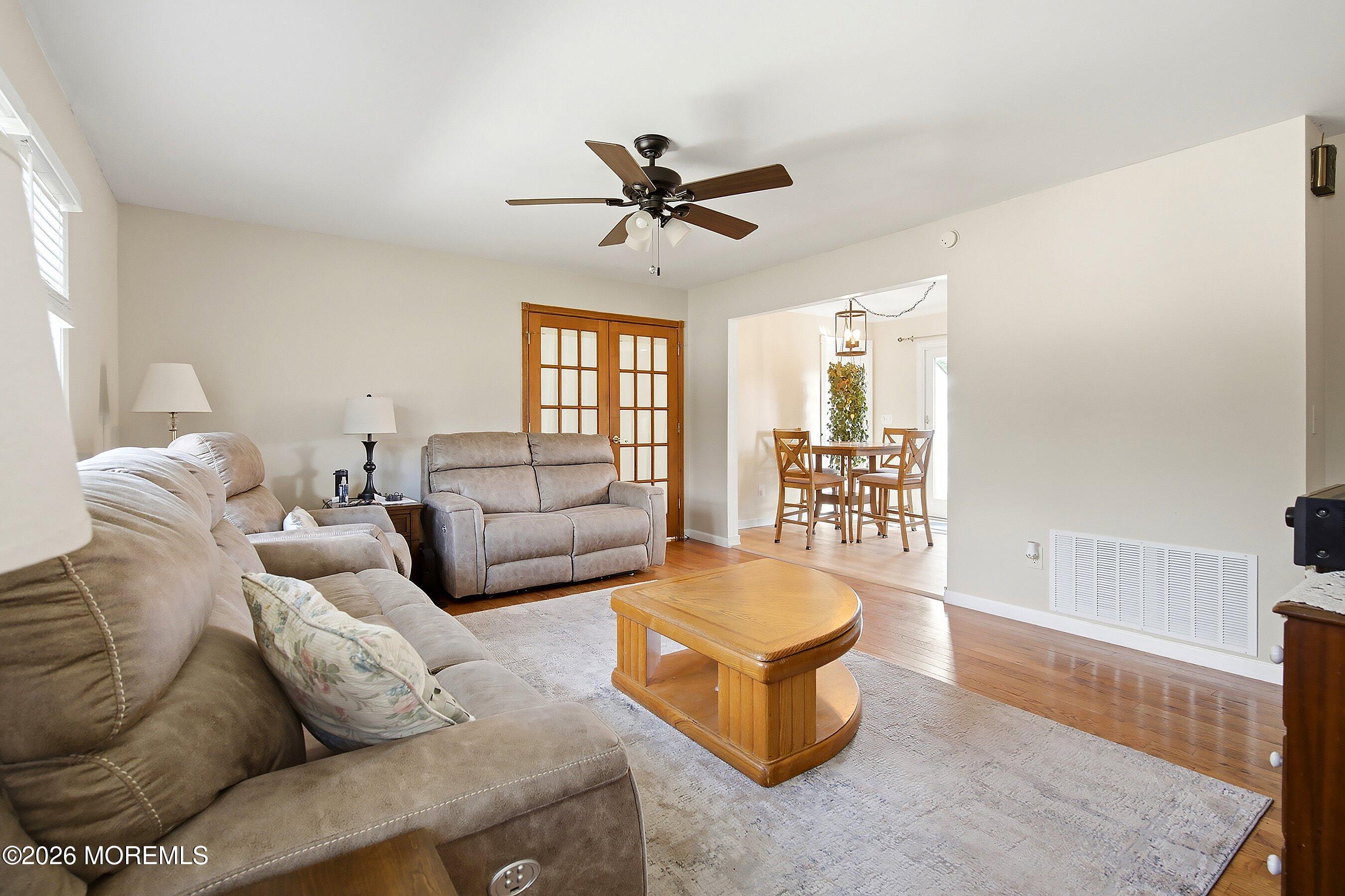 1417 Anchor Avenue Beachwood NJ 08722