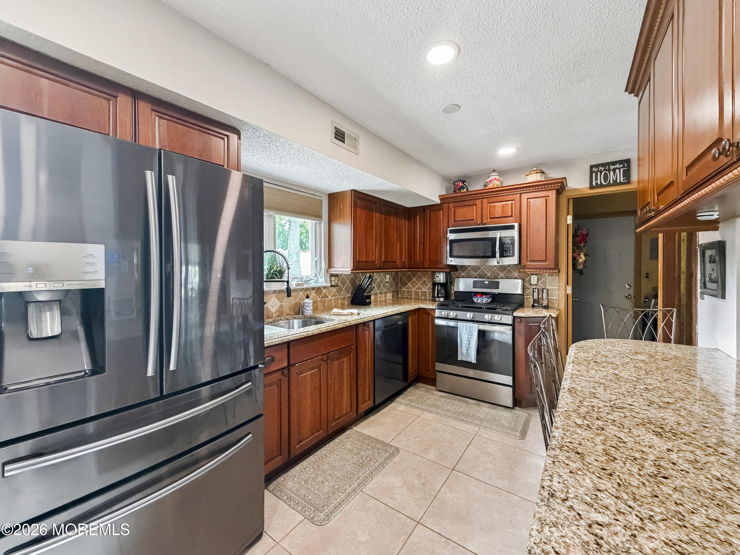 13 Yorkshire Drive Jackson NJ 08527