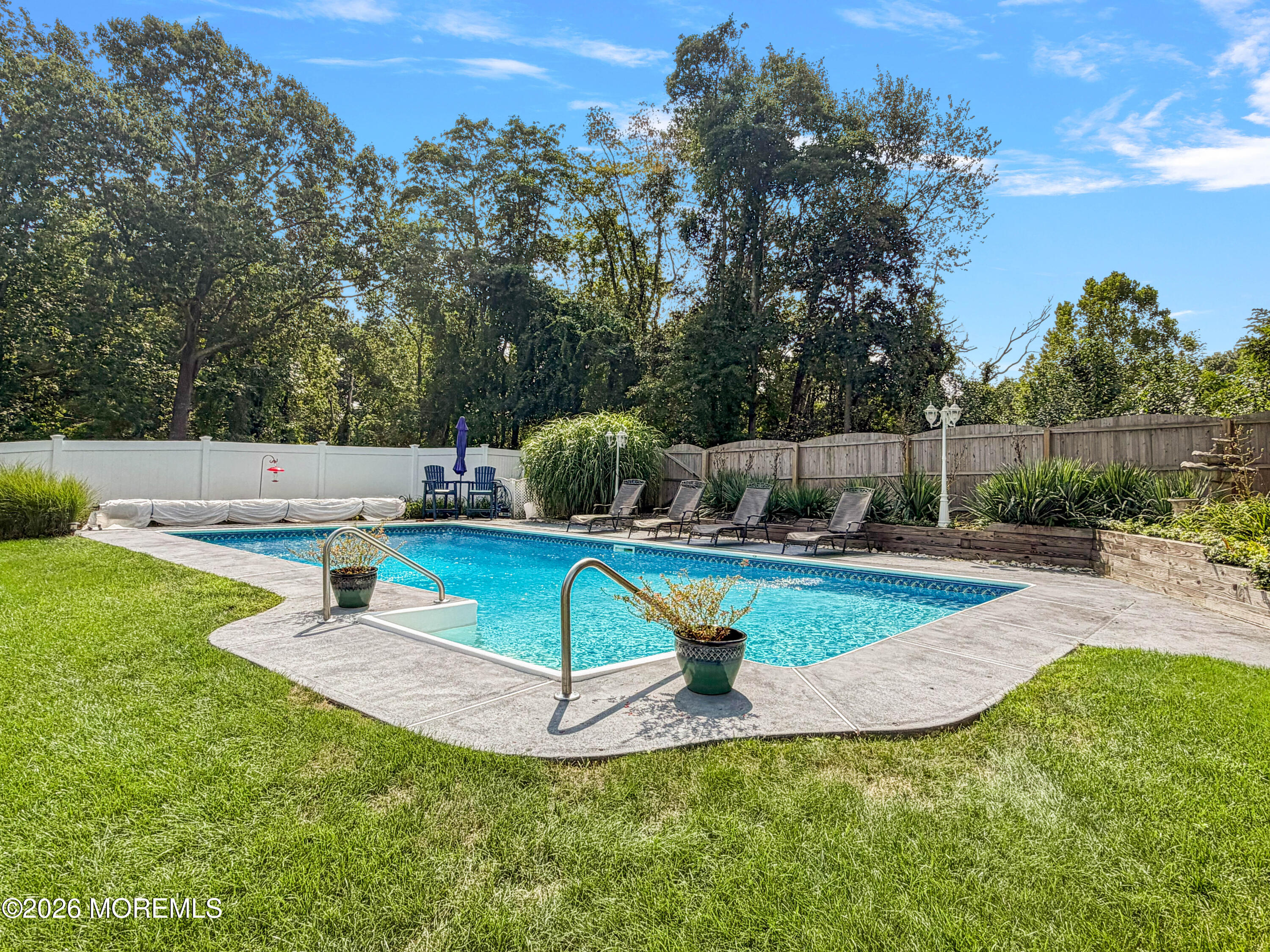 13 Yorkshire Drive Jackson NJ 08527