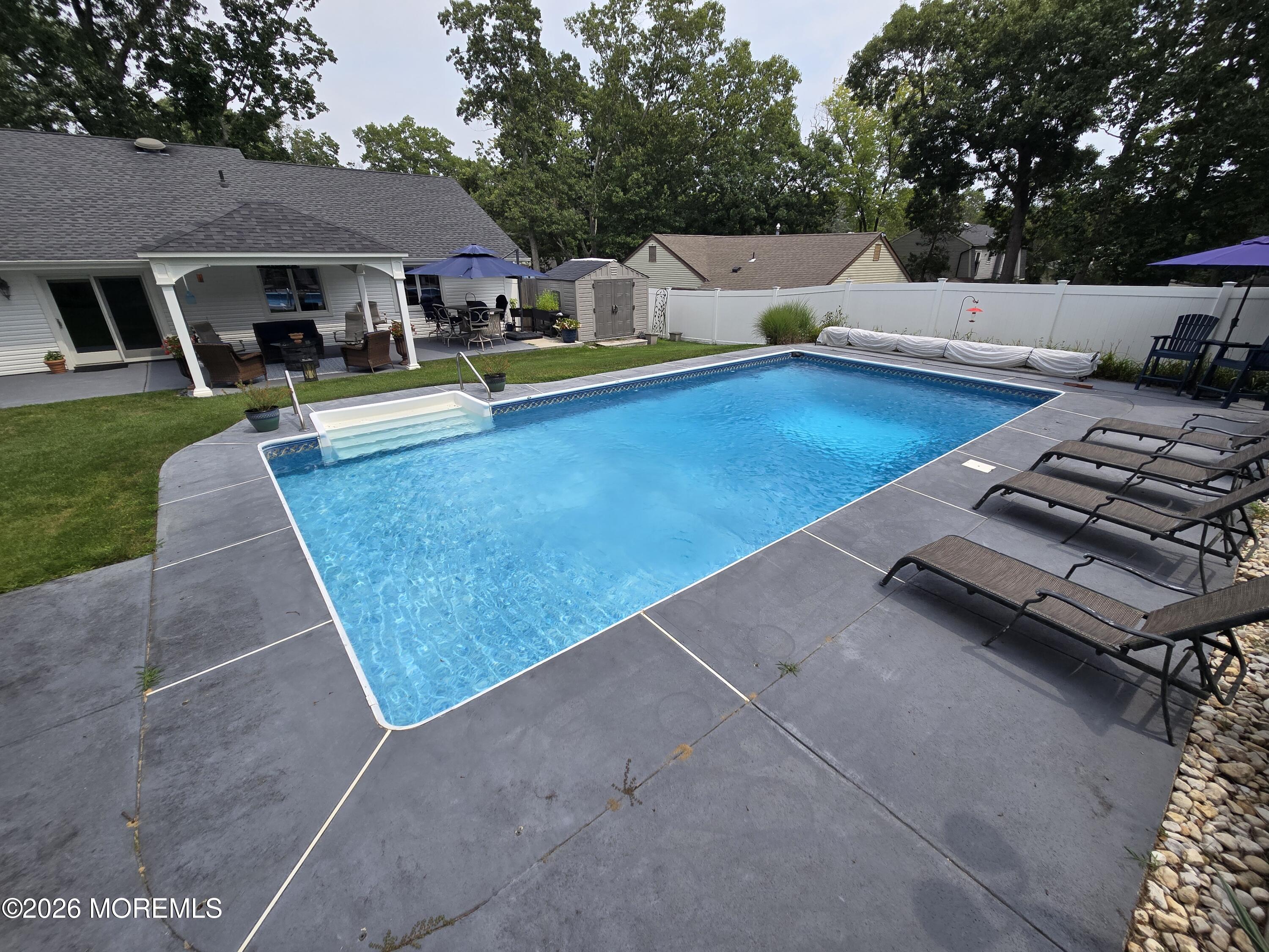 13 Yorkshire Drive Jackson NJ 08527