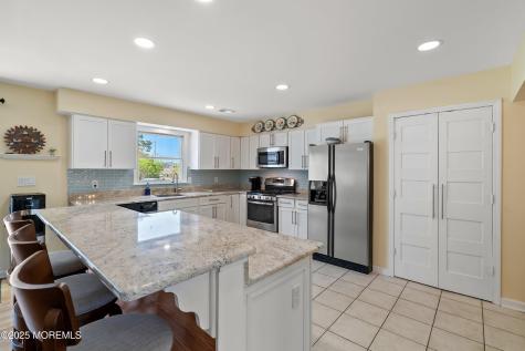 39 Ivy Court Bayville NJ 08721