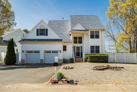 39 Ivy Court Bayville NJ 08721