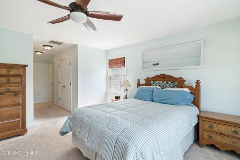 39 Ivy Court Bayville NJ 08721