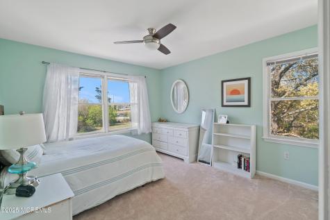 39 Ivy Court Bayville NJ 08721