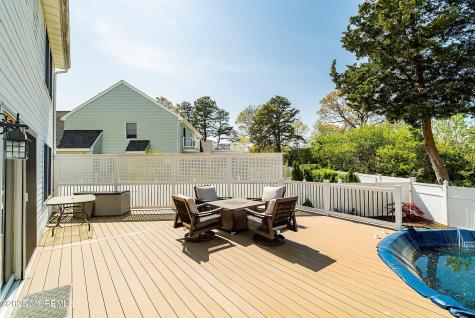39 Ivy Court Bayville NJ 08721