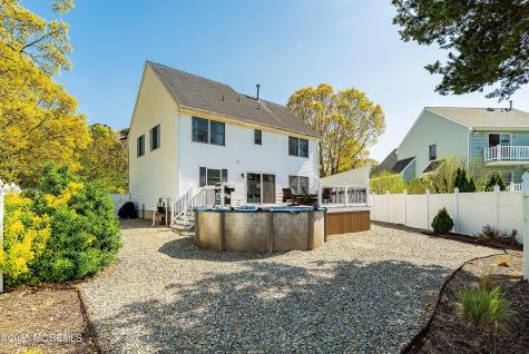 39 Ivy Court Bayville NJ 08721