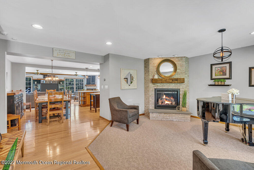 614 Oakwood Avenue Jackson NJ 08527