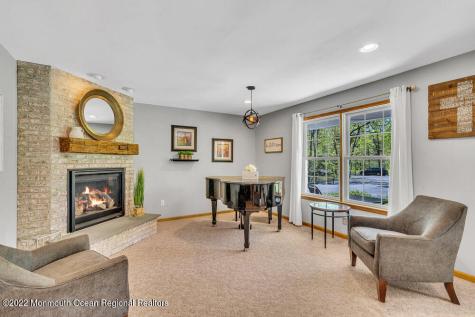 614 Oakwood Avenue Jackson NJ 08527
