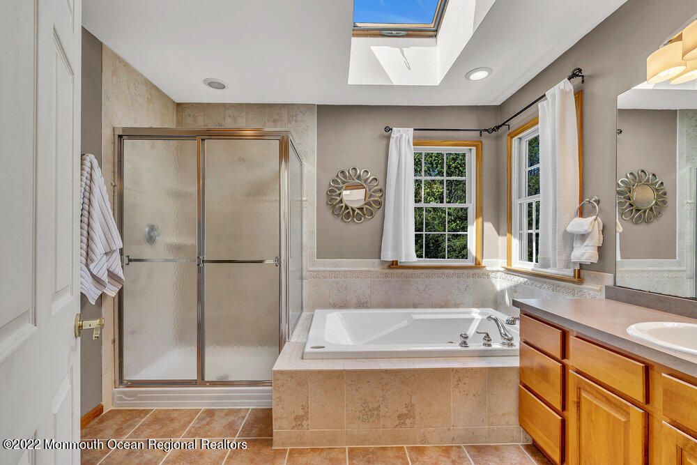 614 Oakwood Avenue Jackson NJ 08527