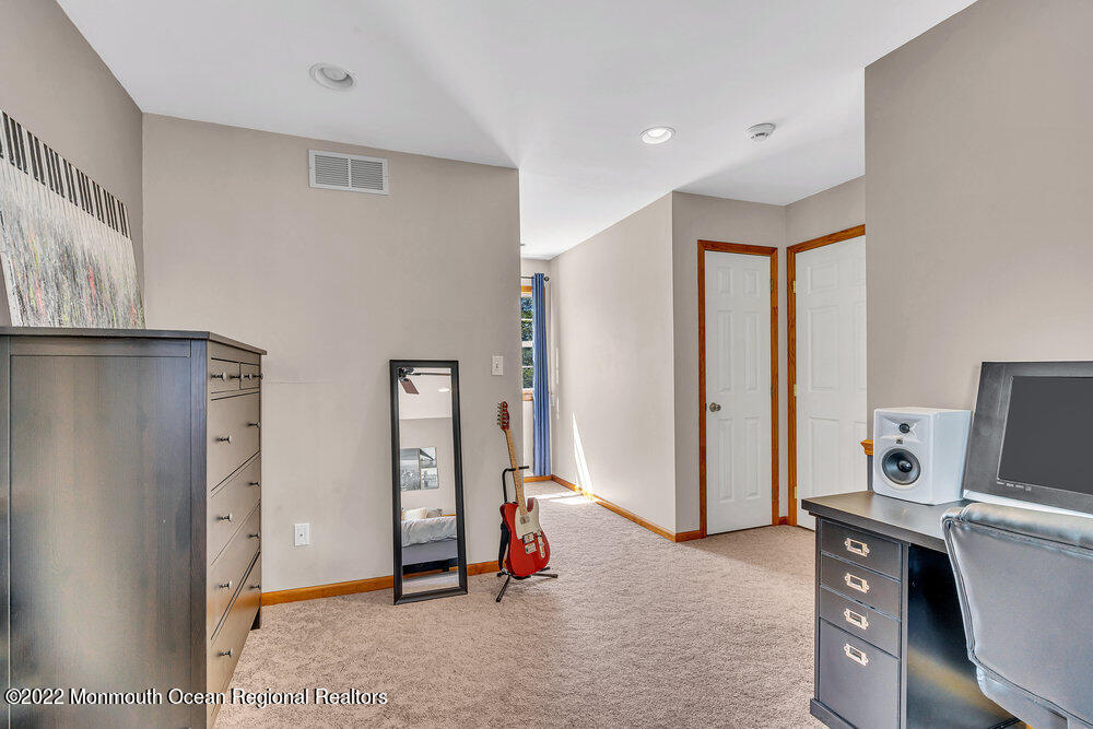 614 Oakwood Avenue Jackson NJ 08527