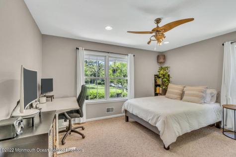 614 Oakwood Avenue Jackson NJ 08527