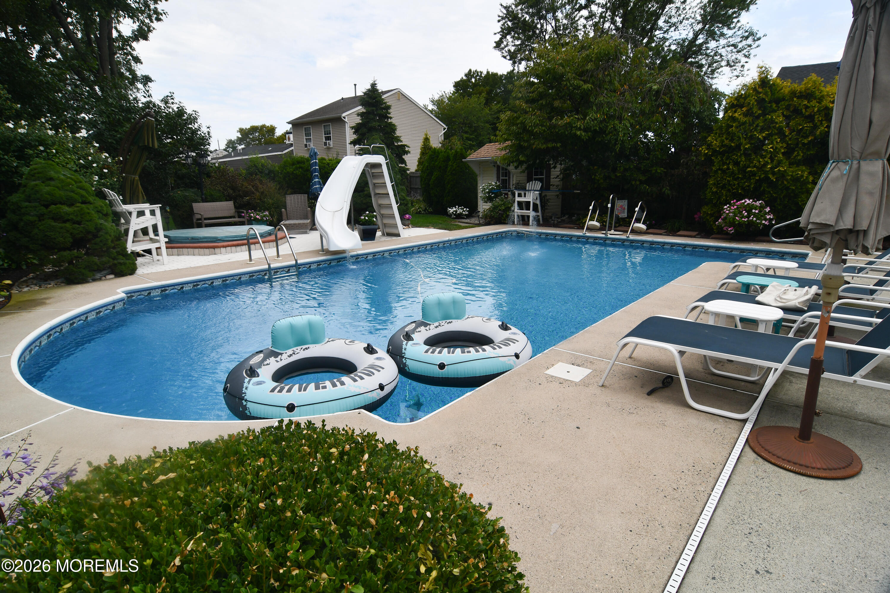 902 10th Street Union Beach NJ 07735