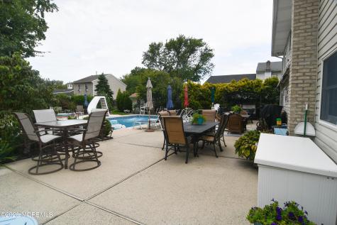 902 10th Street Union Beach NJ 07735
