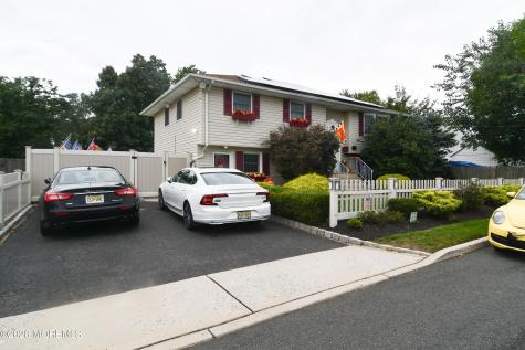 902 10th Street Union Beach NJ 07735