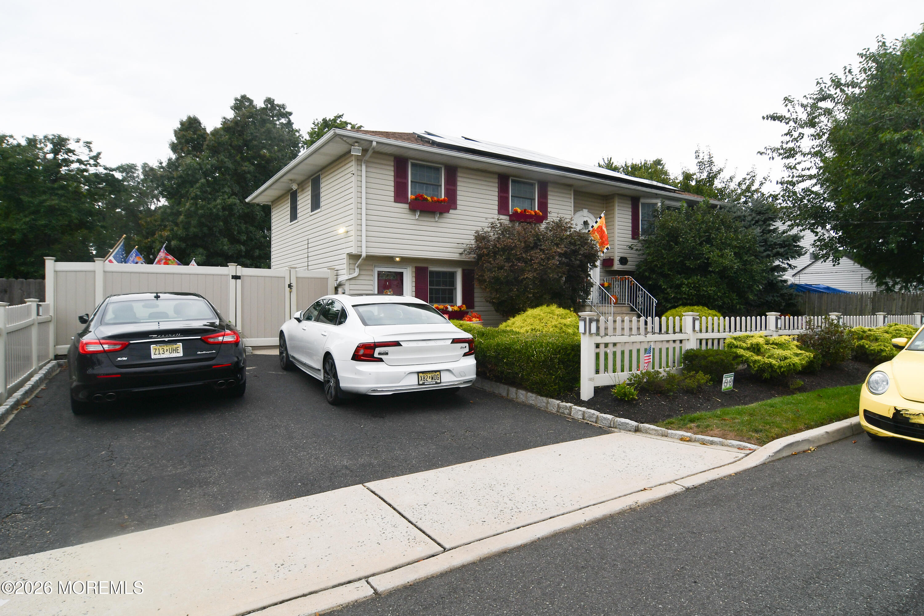 902 10th Street Union Beach NJ 07735