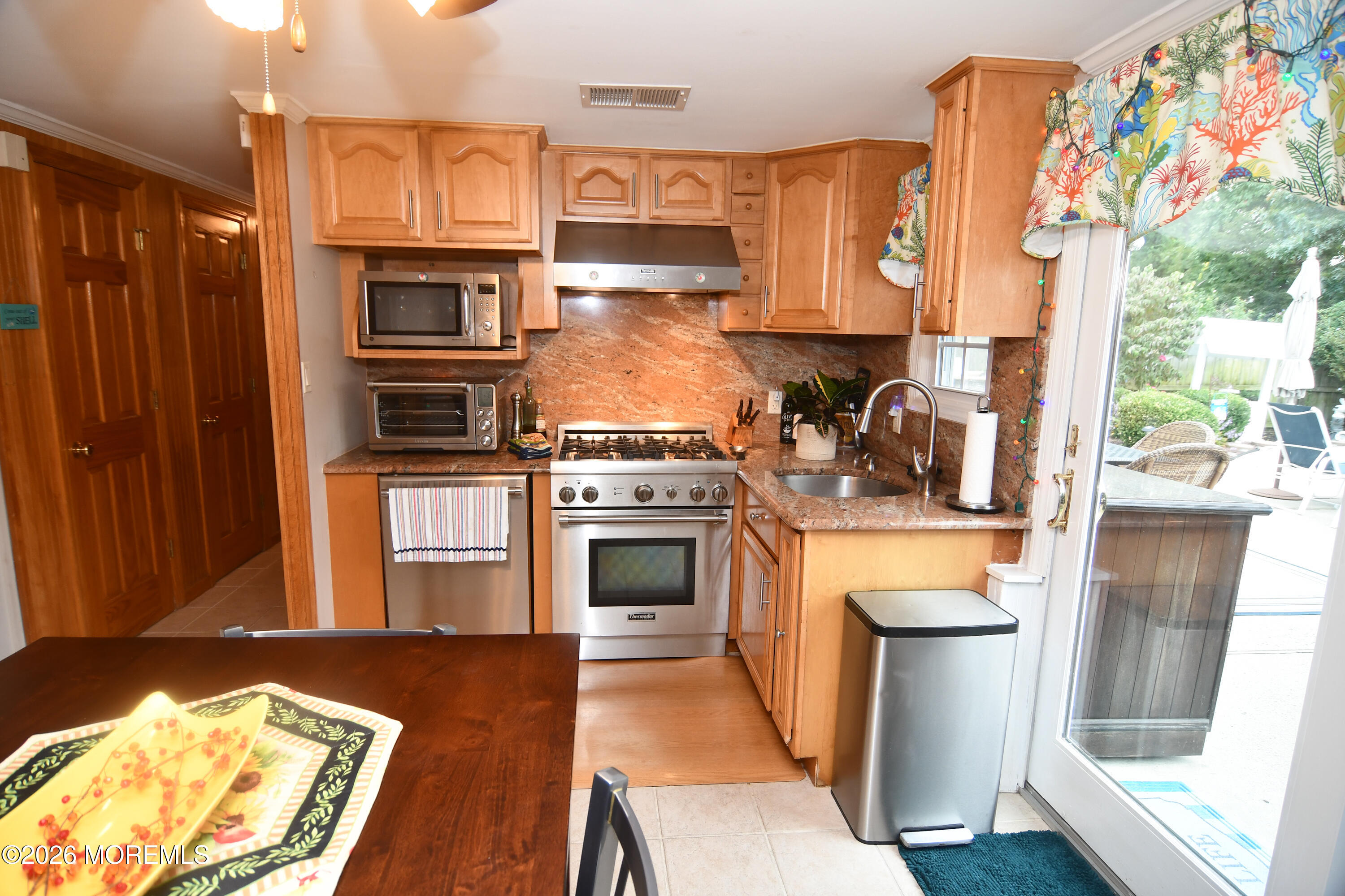 902 10th Street Union Beach NJ 07735