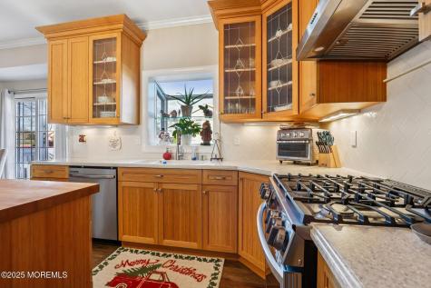 2216 Hill Avenue Wall NJ 07719