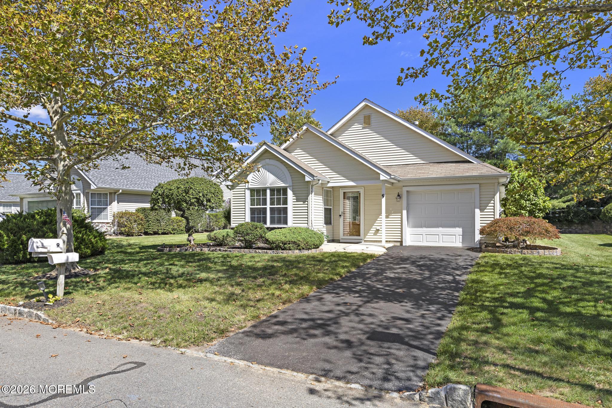 9 Skylark Lane Lakewood NJ 08701