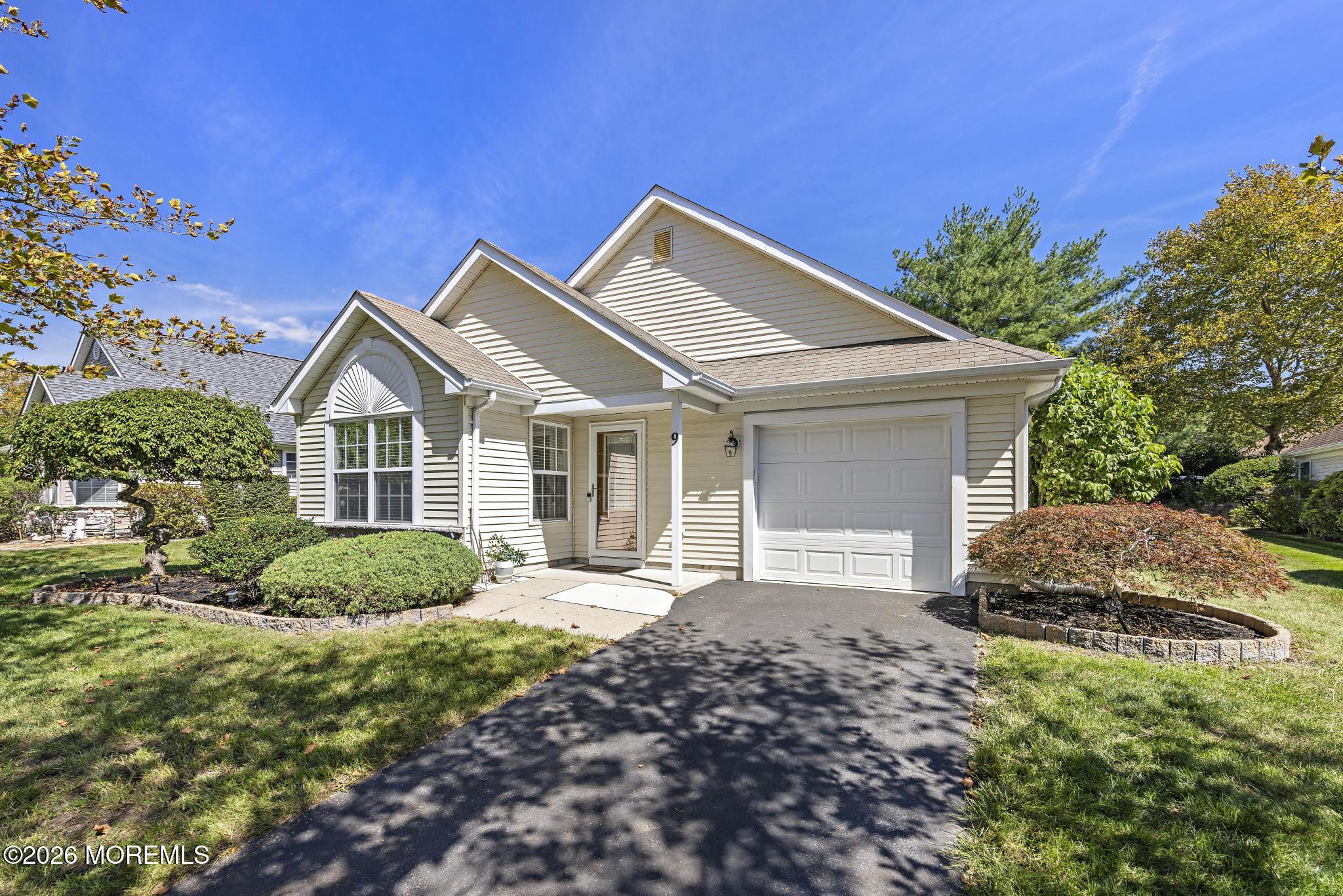 9 Skylark Lane Lakewood NJ 08701