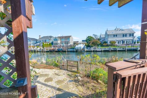 1700 Rue Mirador Point Pleasant NJ 08742