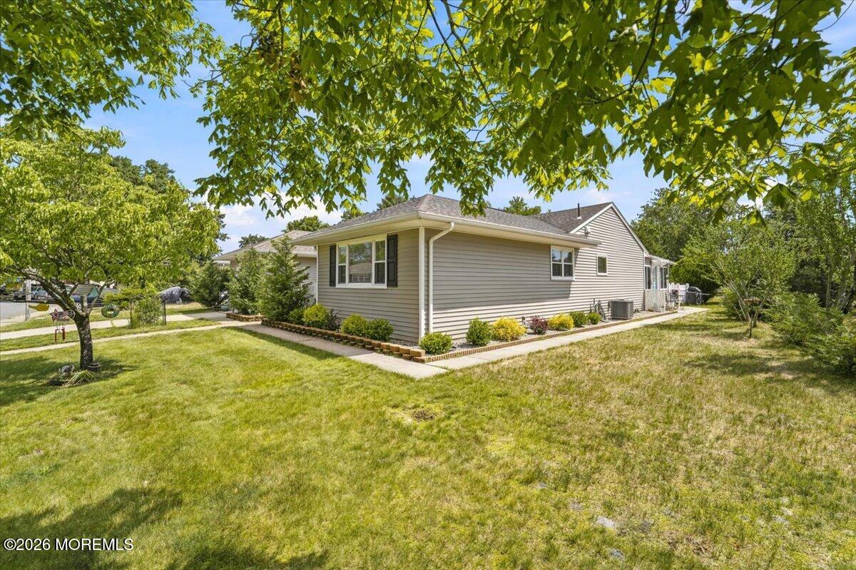 20 Le Lamentin Drive Toms River NJ 08757