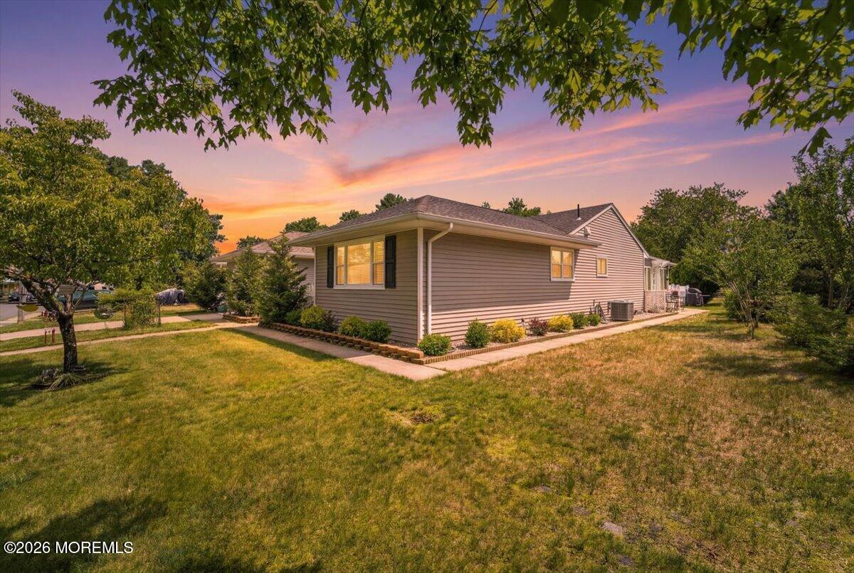 20 Le Lamentin Drive Toms River NJ 08757