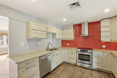 1517 Seventh Avenue Toms River NJ 08757