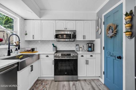 132 Topside Road Manahawkin NJ 08050