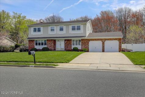 21 Prince William Road Morganville NJ 07751