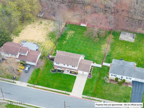 21 Prince William Road Morganville NJ 07751