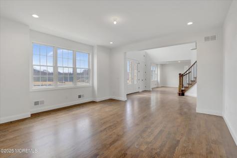 11 Cook Court Millstone NJ 08535