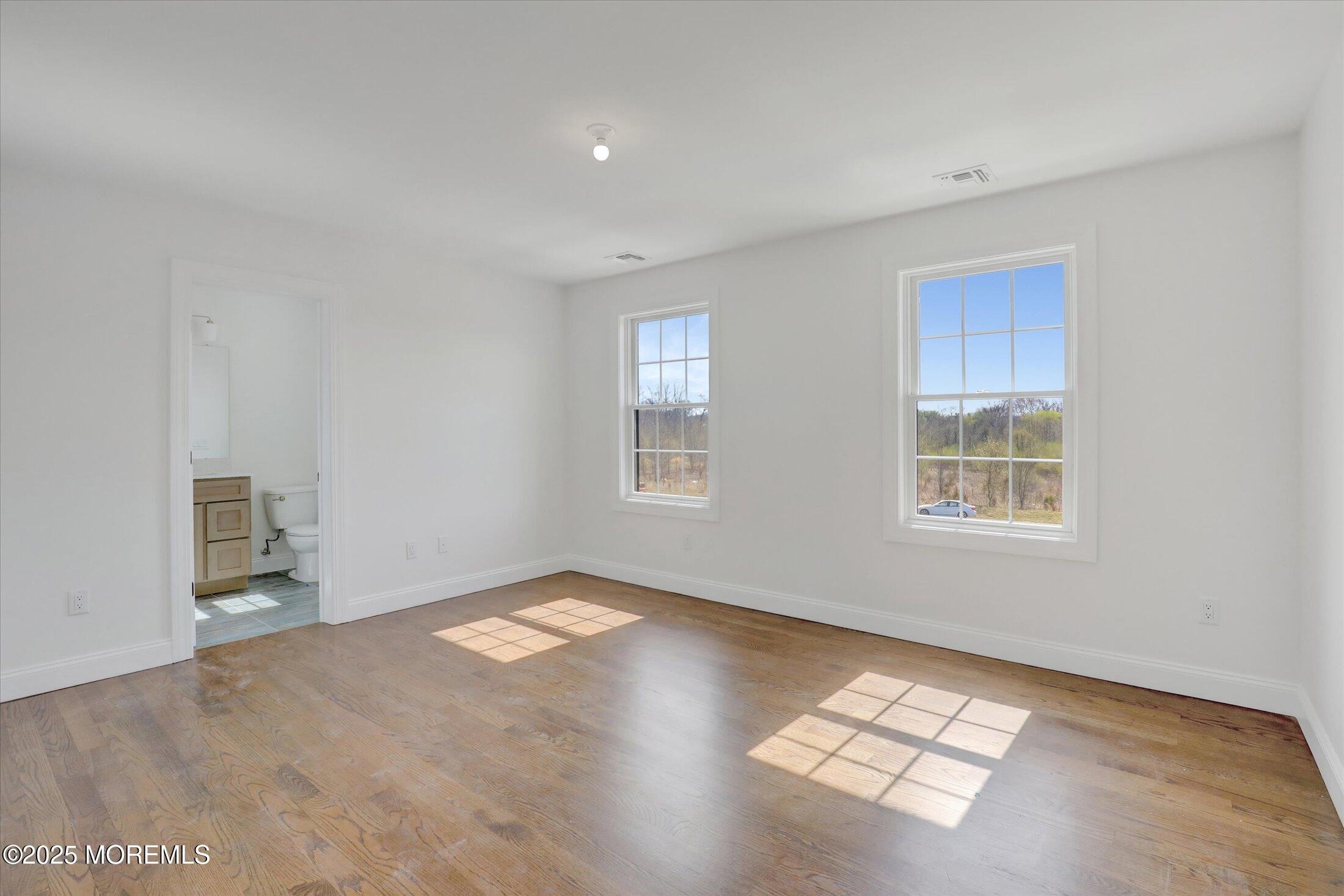 11 Cook Court Millstone NJ 08535