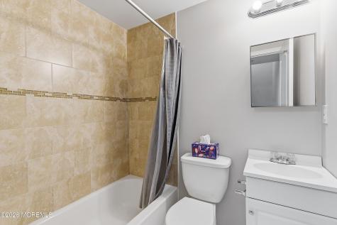 90 Aspen Court Lakewood NJ 08701