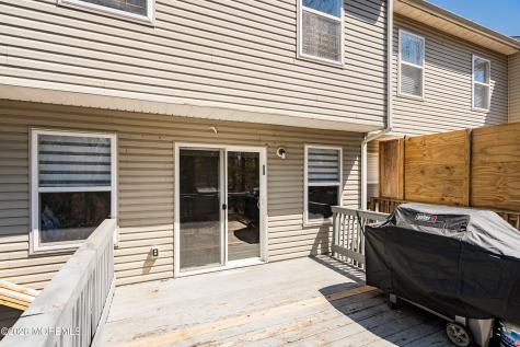 90 Aspen Court Lakewood NJ 08701