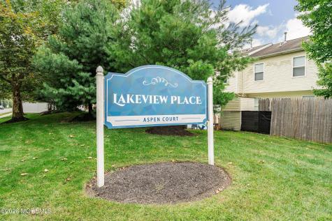 90 Aspen Court Lakewood NJ 08701