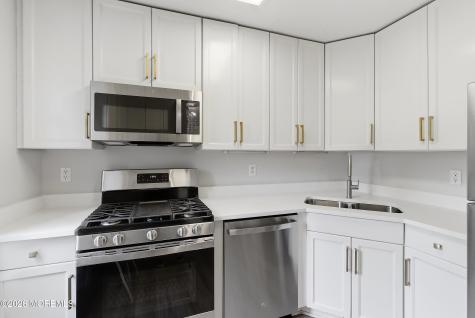 90 Aspen Court Lakewood NJ 08701