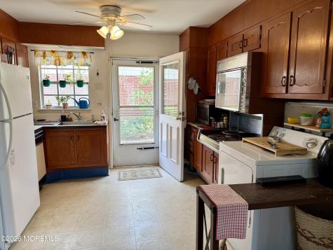 67 Dorchester Drive Lakewood NJ 08701