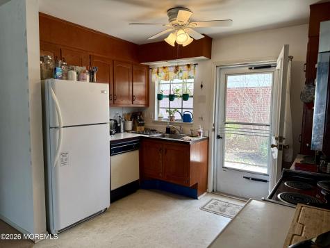67 Dorchester Drive Lakewood NJ 08701