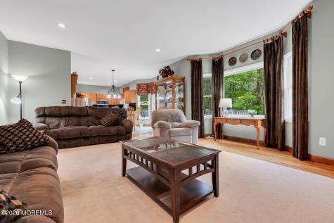 4 Quaker Hill Road Jackson NJ 08527
